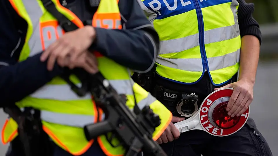 Hamburg: Raid on Ukrainian refugee shelter over suspected family allowance fraud