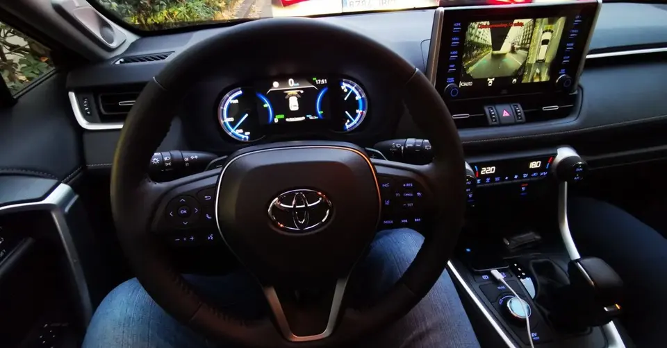 Domeikavoje pavogtas 29 tūkst. eurų vertės „Toyota RAV4“