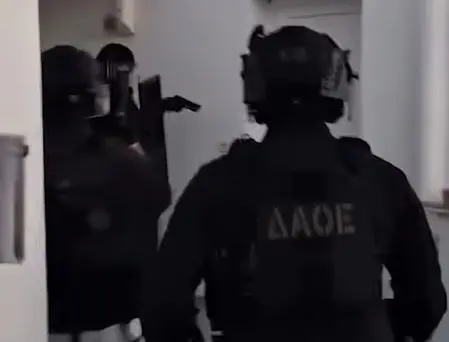 Mykonos: tourist transport company used as cover for drugs ring – profits exceed €700,000