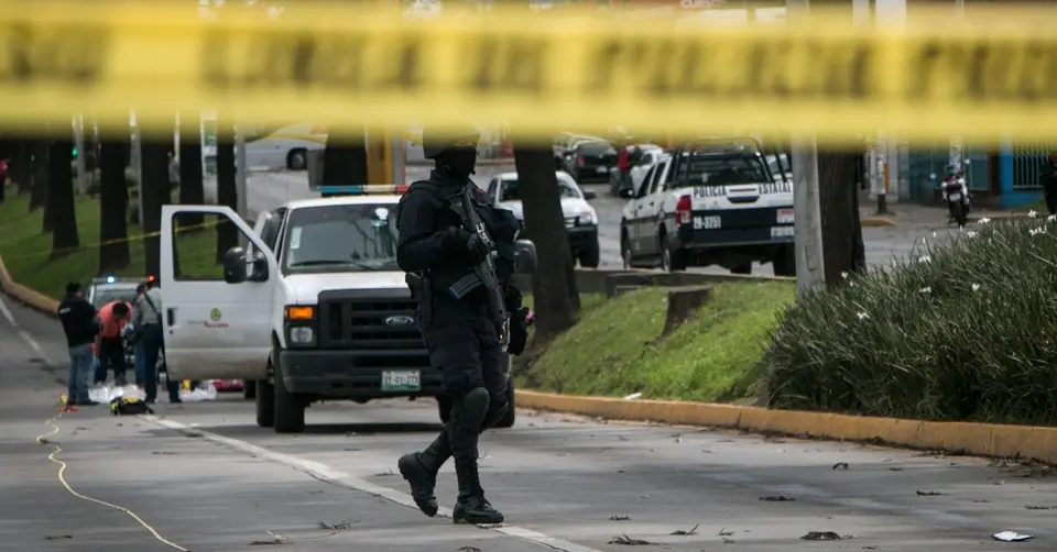 Model's body found in suitcase in rental apartment in Bogotá; police search for British and American men