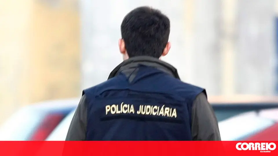 Detido suspeito de provocar incêndio que arrasou cinco casas precárias em Lisboa