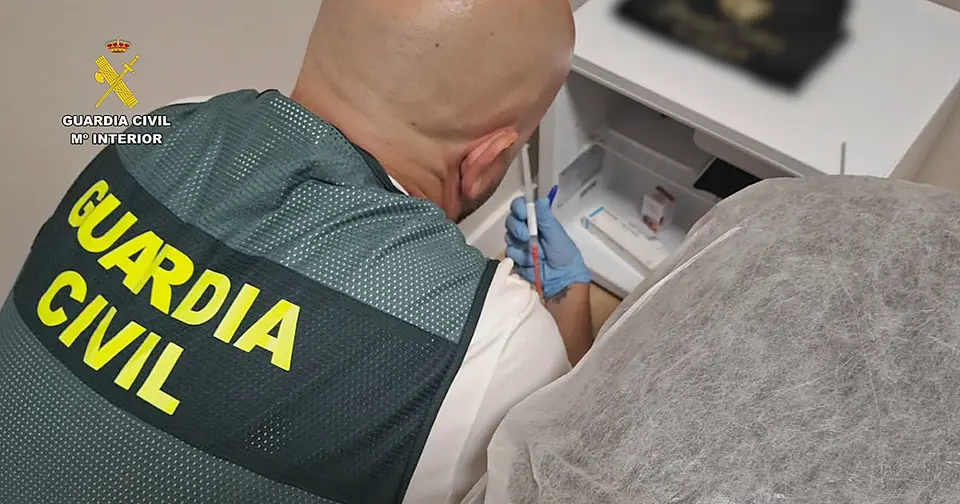 Guardia Civil interviene 10.000 dosis de bótox ilegal en clínicas de Gran Canaria y otras provincias