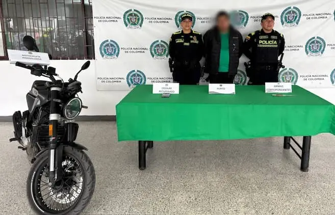 Motorbike robber arrested in Bogotá had outstanding warrant for murder