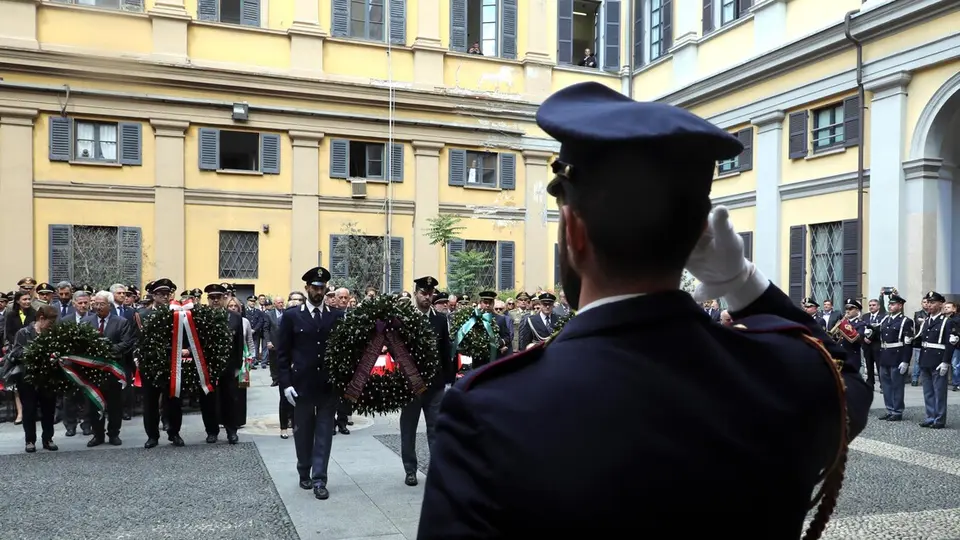 La Questura di Milano commemora Luigi Calabresi nel 54° anniversario dell'assassinio
