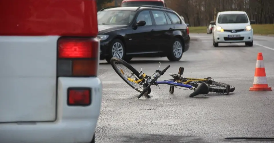 Man died riding electric bicycle in Neringa; police seek assistance