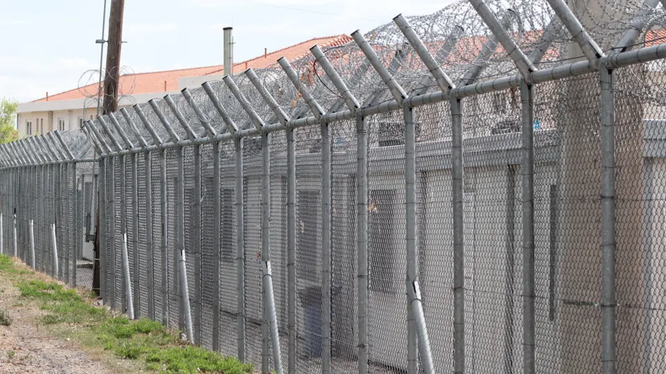 Foreign national arrested for attempted smuggling of drugs into detention centre