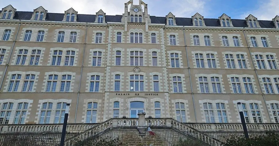 Tentative de passage de drogue par drone à Poitiers-Vivonne : deux jeunes hommes restent en détention