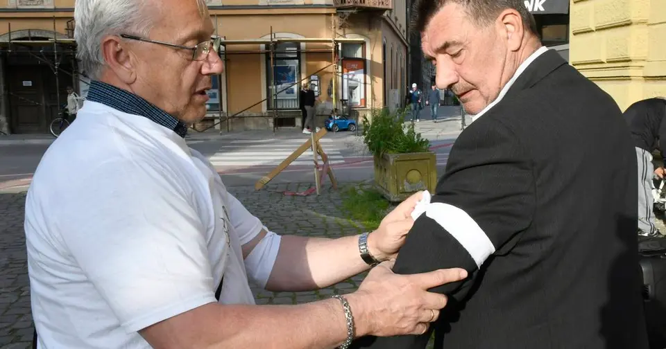Zagreb obilježio Dan bijele trake: 102 pjesme za 102 ubijena djeteta iz Prijedora