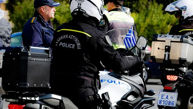17 arrests in Mykonos and Thessaloniki for drugs, robberies and weapons