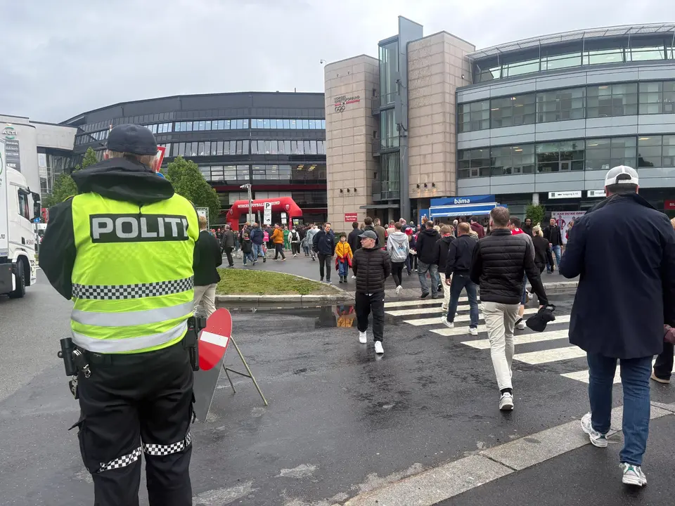 Eggs thrown at supporters at Ullevaal – police responded