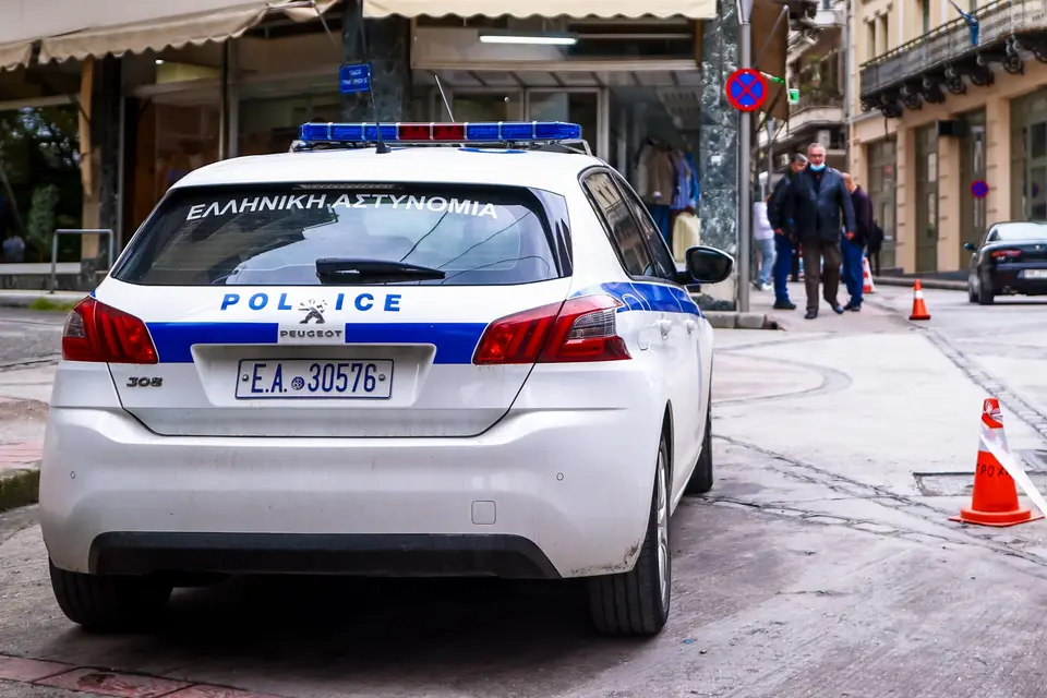 Attica: Police operation against burglary and telephone fraud ring – Eight arrests