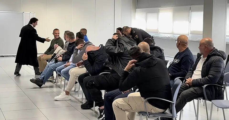Fourteen drug traffickers from the Port of Valencia receive sentences of up to 16 years after case reopened with Sky messages