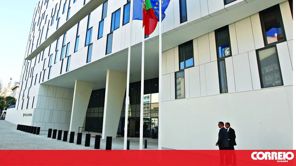 PJ dismantles computer fraud network targeting Santander bank with losses of €50 million