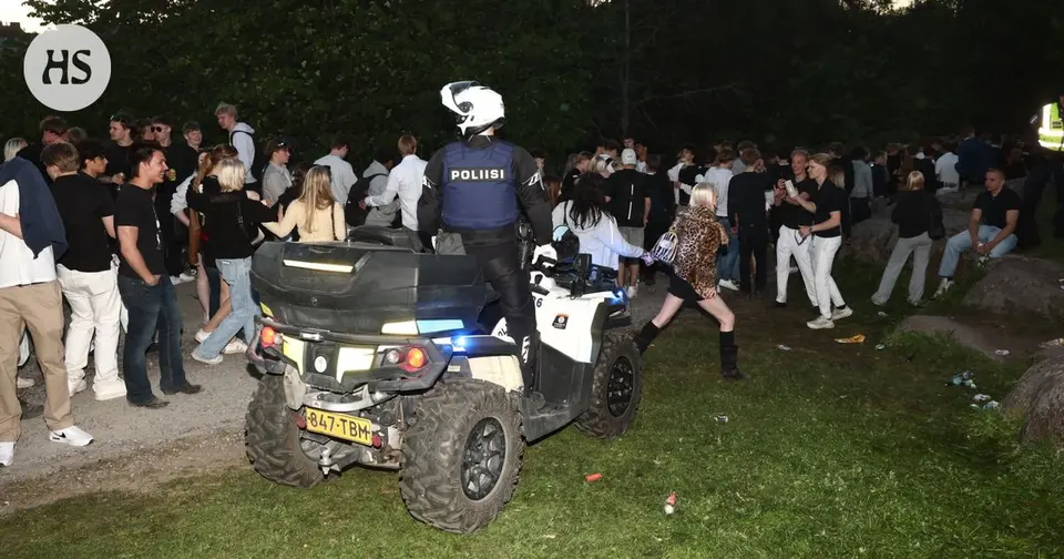 Puukotus ja pahoinpitelyt Kaivopuistossa päättäjäisiltana – poliisi tyhjensi puiston