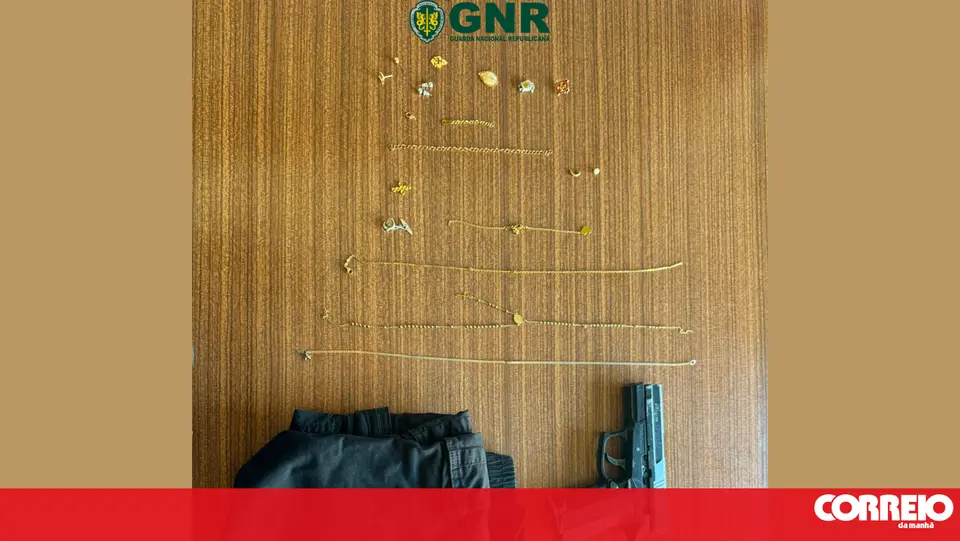 Jovem detido por roubos violentos a idosos em Mafra fica em prisão preventiva