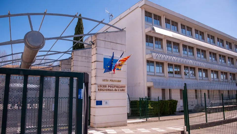 Orange secondary-school teacher put on trial for rape of minors, around ten victims
