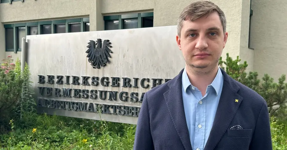 Taxifahrer überrollt Gast vor Kitzbüheler Promi-Lokal – Gericht verhängt nur Geldstrafe