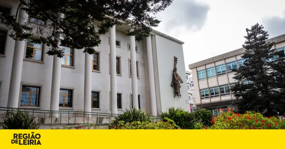 Ex-chefe da PSP condenado por violência doméstica em Leiria