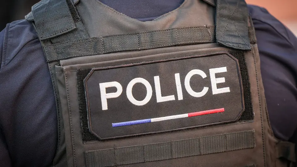 Burglary in Ajaccio: fifteen firearms stolen, including an AK47