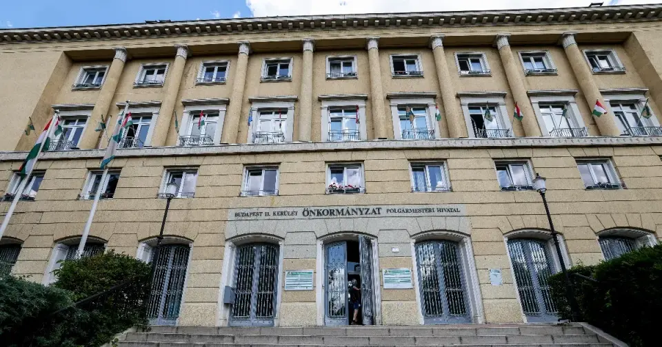 Óbudai korrupciós ügy: több embert vett őrizetbe a KNyF kedden