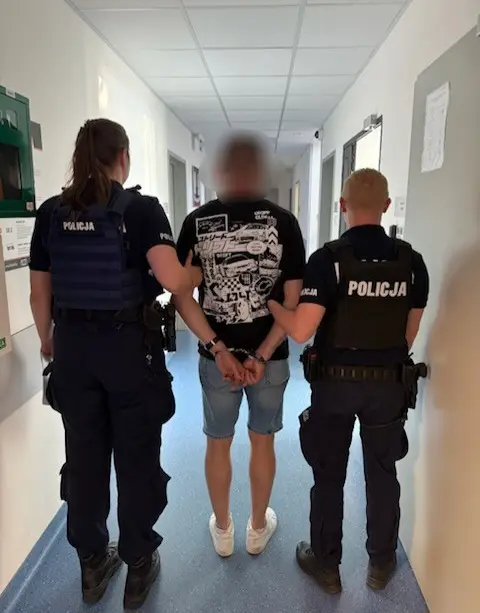 47-latek z powiatu oławskiego zatrzymany za groźby z broni wobec czterech osób