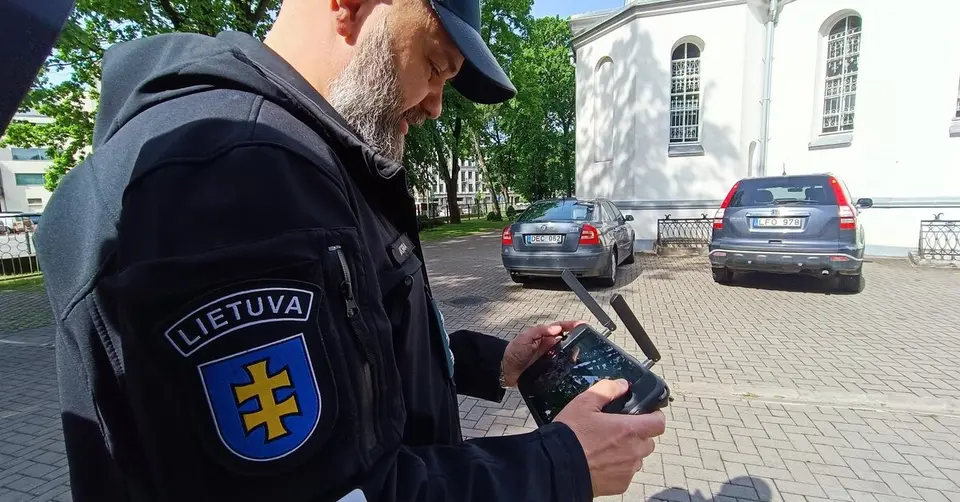 Lithuanian schools received hundreds of threatening messages about alleged explosives