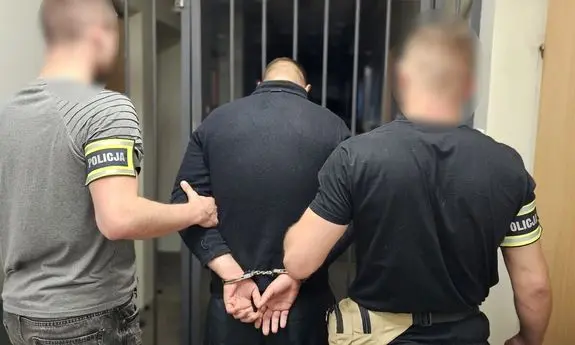 Prawie 3 kg narkotyków w mieszkaniu 23-latka z Łodzi – areszt tymczasowy
