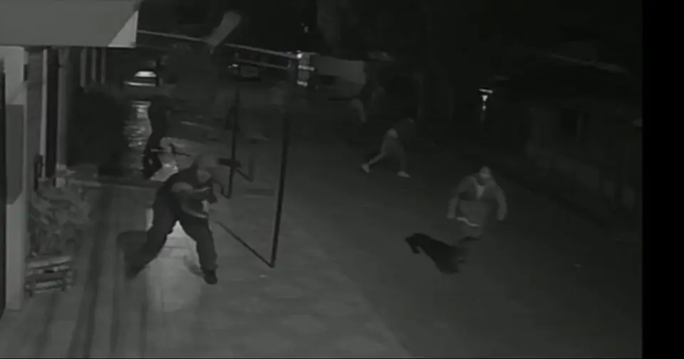 Gang members attack homes and vehicles in the fourth ring of Santa Cruz de la Sierra