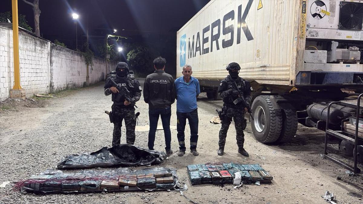 Policía de Ecuador incauta 64 kilos de cocaína con destino a China en operativo en Guayaquil