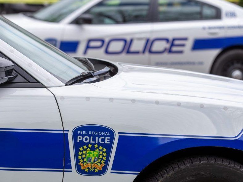 Person critically injured in Brampton shooting, two suspects sought