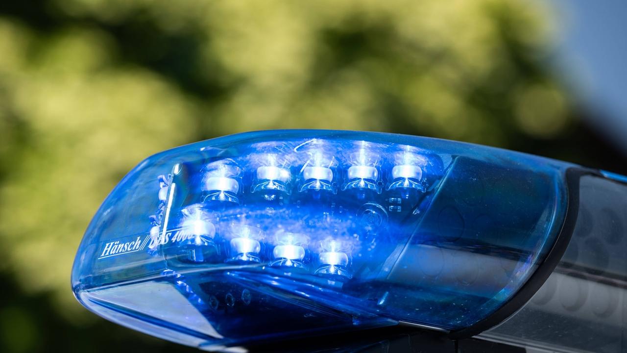 Polizeieinsatz in Offenburg: Tote Person und schwerverletzte Frau nach Schüssen