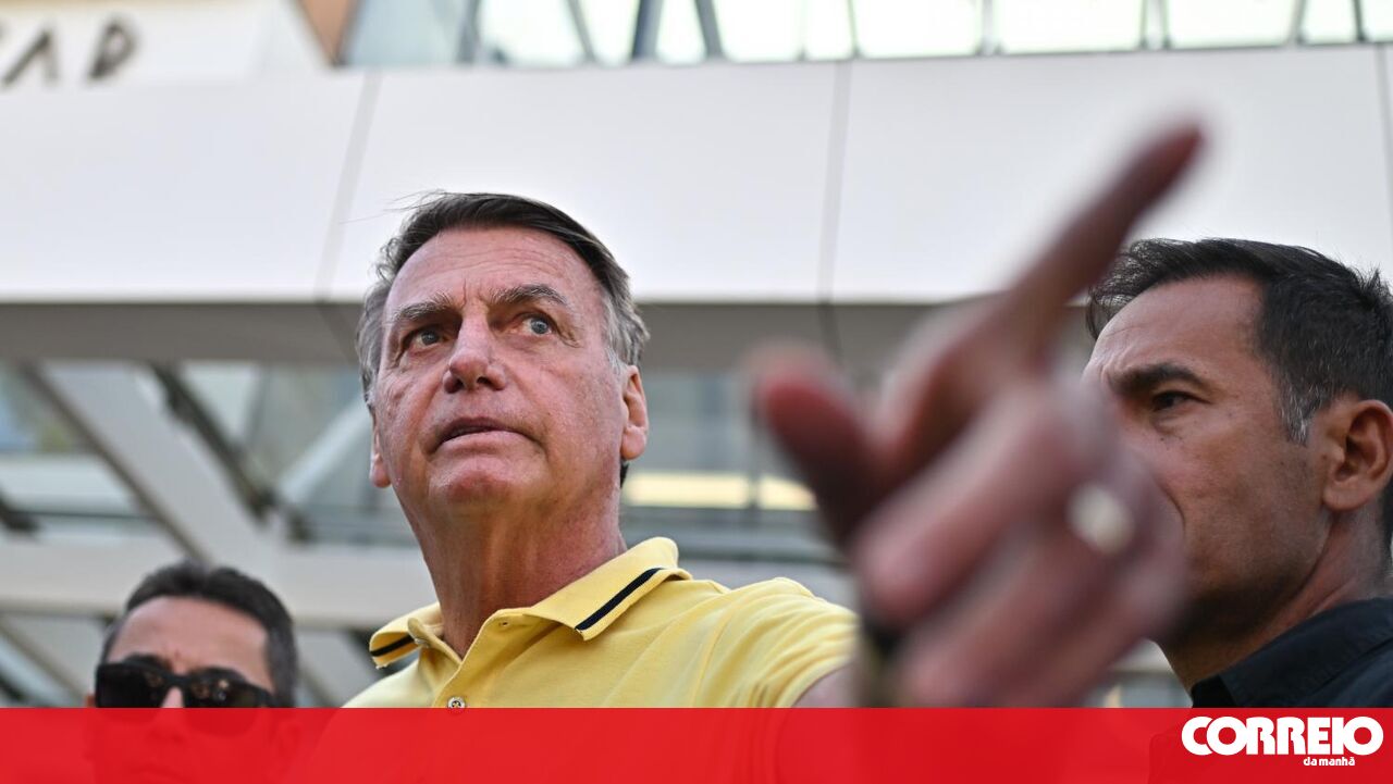 STF brasileiro determina que Bolsonaro devolva arsenal às autoridades
