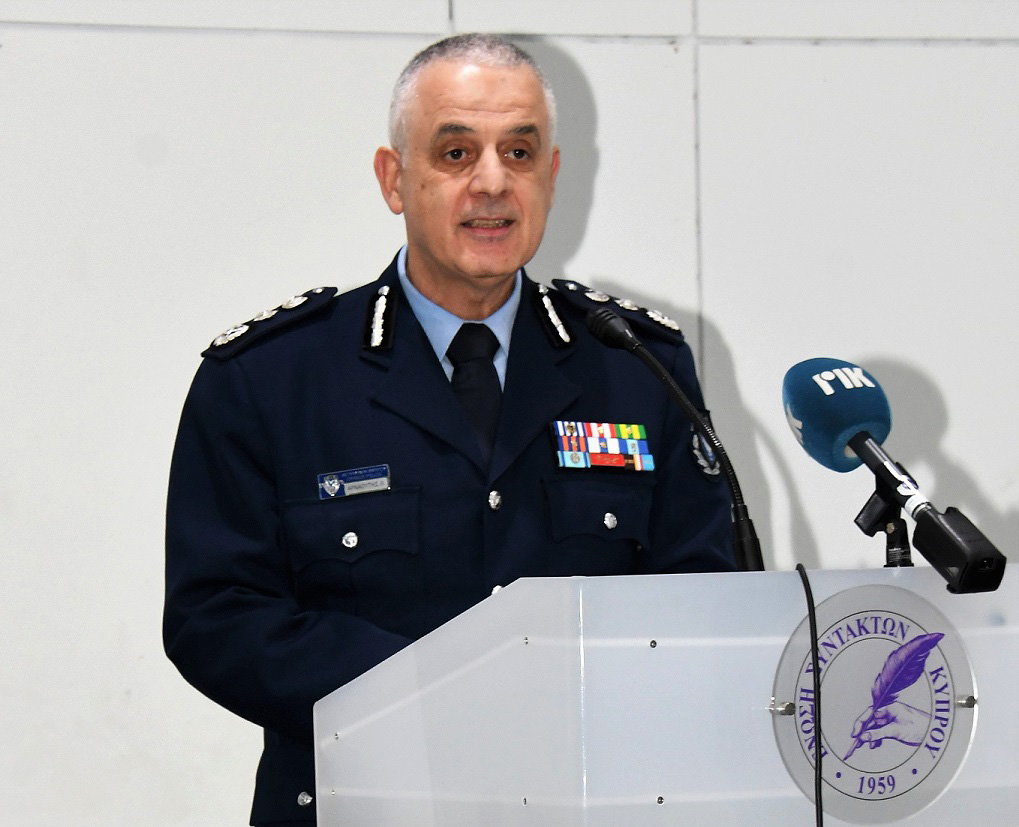 Αστυνομικός πυροβόλησε τη σύζυγό του και αυτοκτόνησε – 18.409 καταγγελίες βίας κατά γυναικών από το 2021