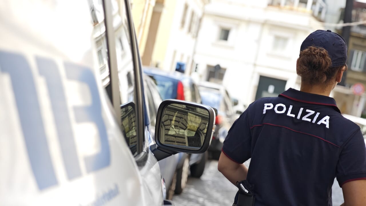 Nove arresti per spaccio a Tor Bella Monaca: smantellata rete di pusher
