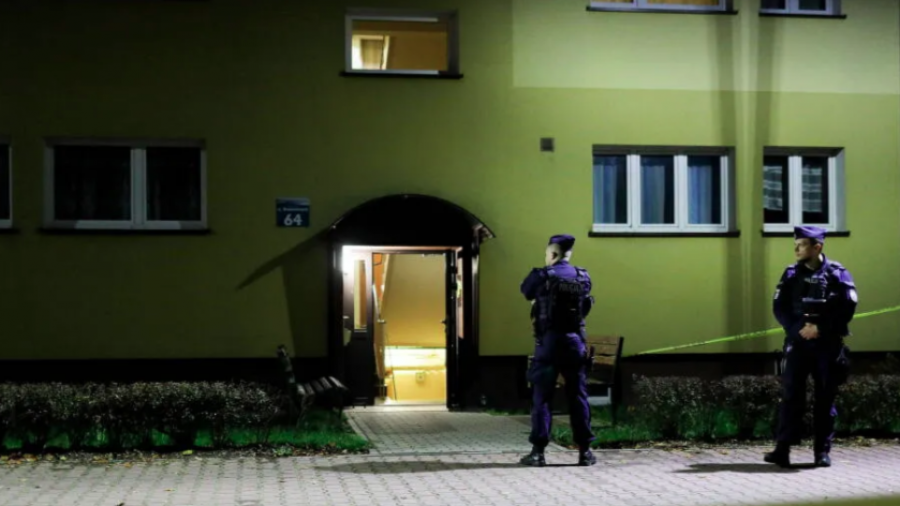 30-latek znęcał się nad rodzicami w gminie Rychtal. Sąd zastosował dozór i zakaz zbliżania
