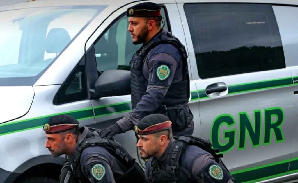 GNR detém 26 suspeitos e apreende 40 kg de haxixe nos distritos de Aveiro e Porto