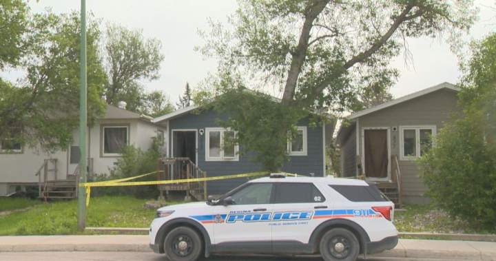 Regina police shoot crossbow suspect at Elphinstone Street home