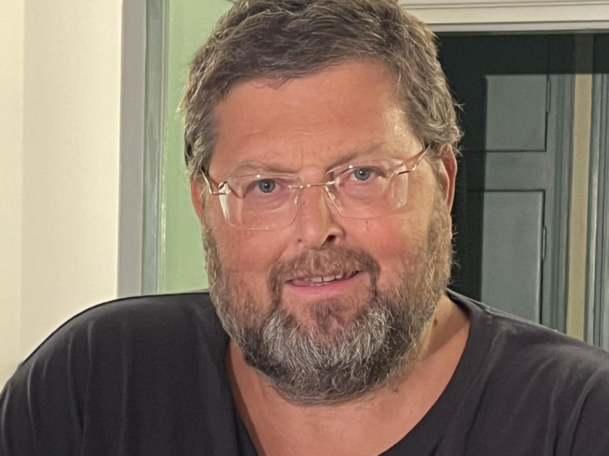 Mario Adinolfi ai domiciliari: truffa e evasione fiscale con la "Scommessa Collettiva"