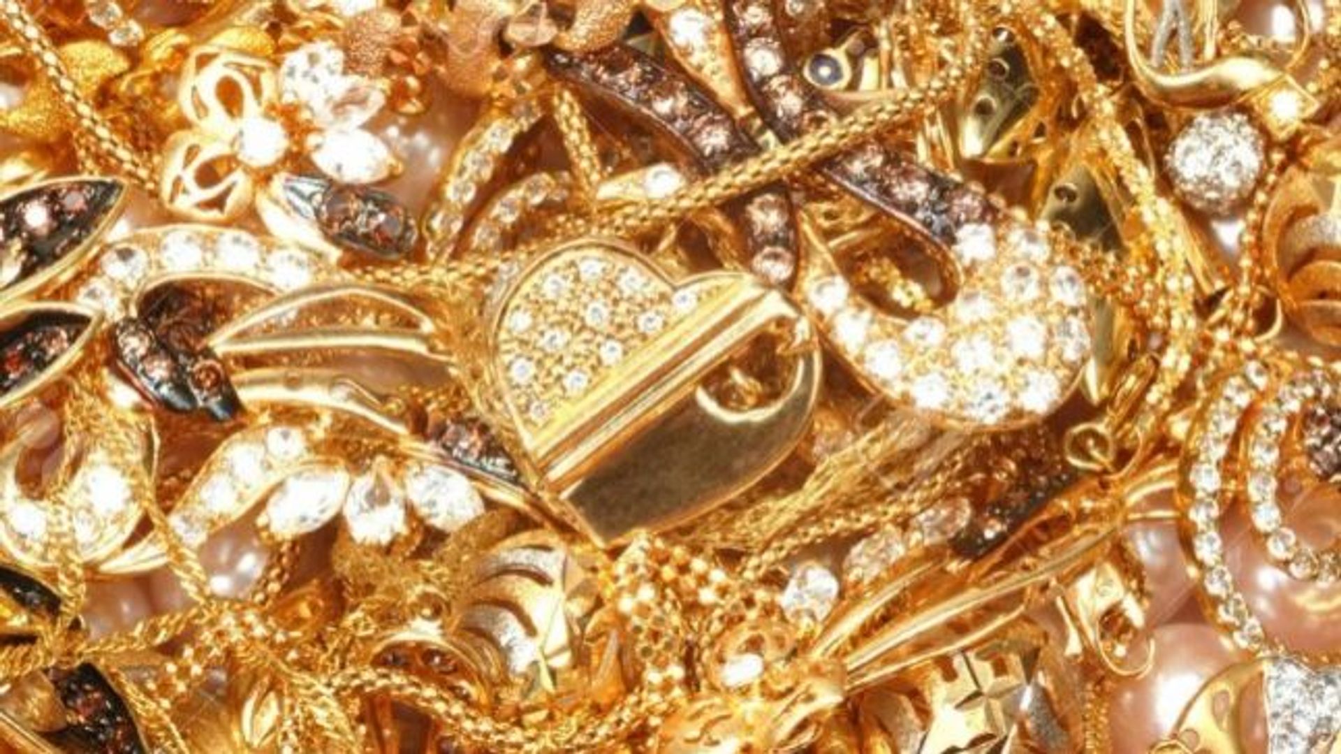 Trafic de bijoux volés Paris-Anvers : 19 arrestations, Charleroi utilisée comme transit