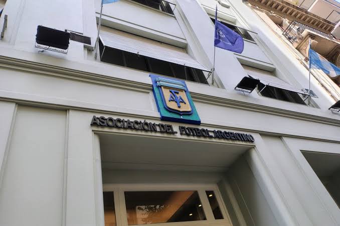 FBI ερευνά την AFA για διακίνηση 260 εκατ. δολαρίων μέσω αμερικανικών τραπεζών
