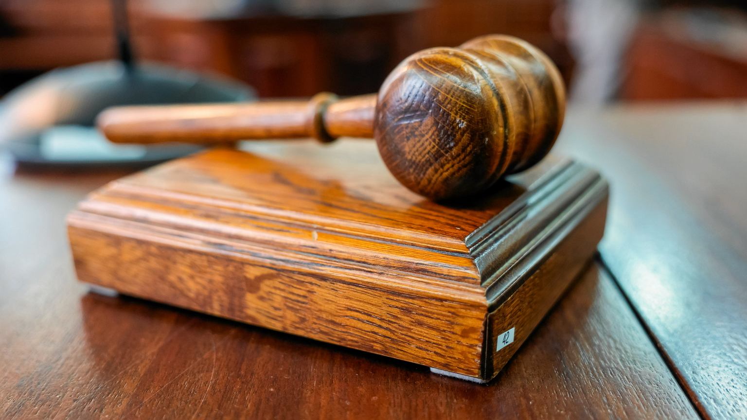 Berliner Arzt wegen Mordes an 15 Patienten zu lebenslanger Haft verurteilt
