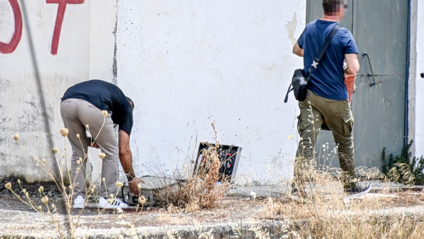 Άργος: Δύο αστυνομικοί απολογούνται για απόπειρα ανθρωποκτονίας – 13 κάλυκες στο σημείο