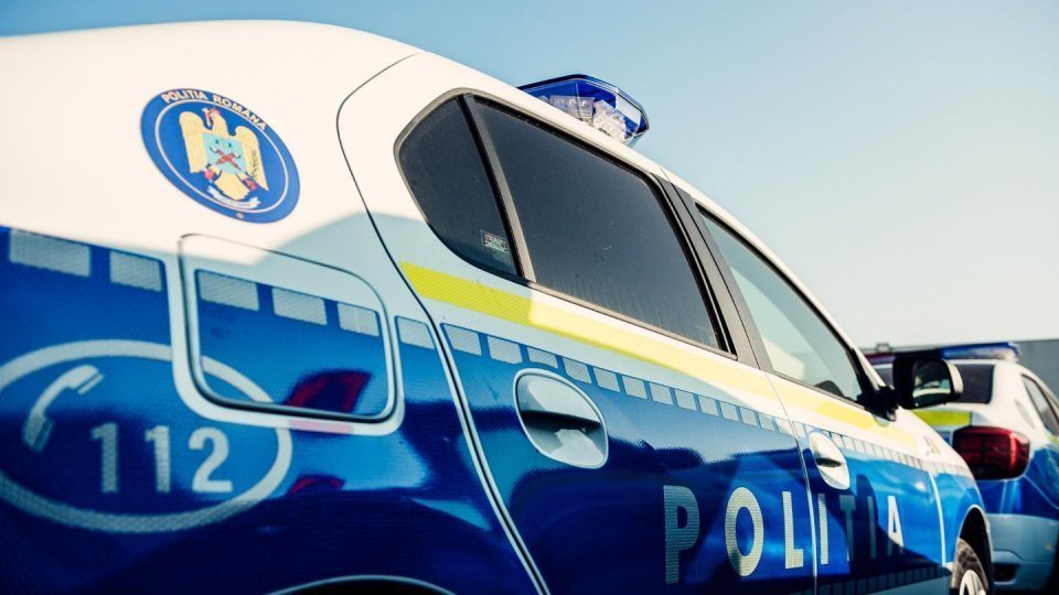Bărbat de 22 de ani, reținut în Deva pentru comercializare de droguri