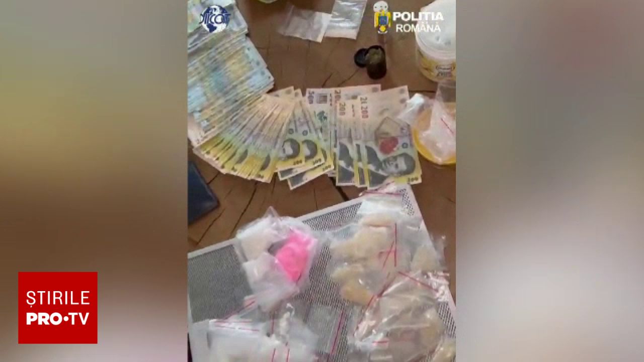 Doi dealeri de substanțe interzise, reținuți în Cluj. Unul circula fără permis