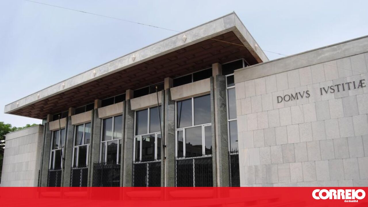 Tribunal absolve 15 arguidos de burla à Segurança Social por excesso de duração do processo