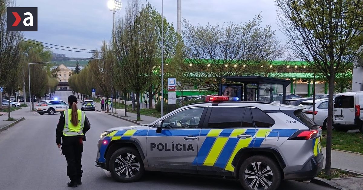 Dvaja muži obvinení z vyhrážania zabitím žene v obci pri Svite
