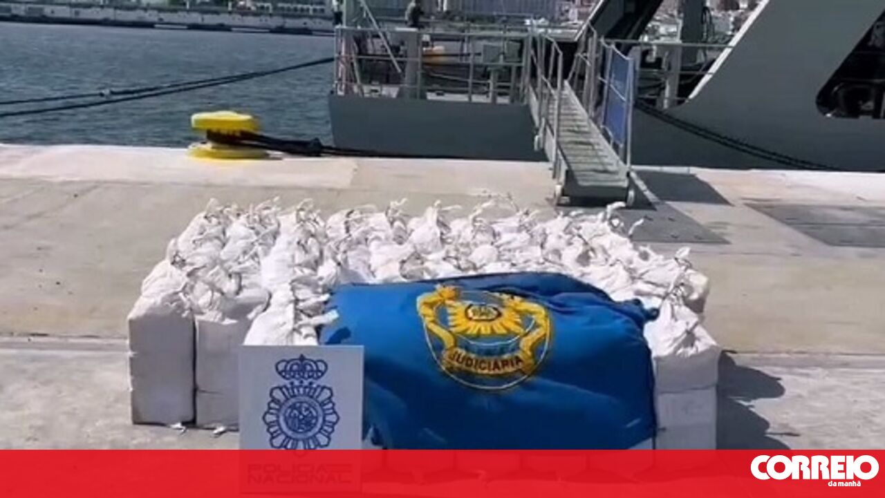 PJ apreende 1644 kg de cocaína em veleiro nos Açores