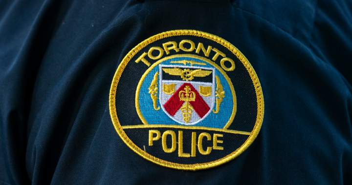 15-year-old boy hospitalized after shooting in North York