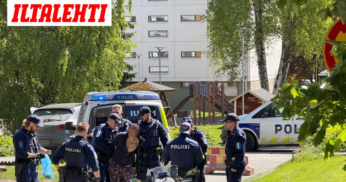 Poliisi otti Porsche-varkaan kiinni 17 minuutissa – takaa-ajo halki pääkaupunkiseudun