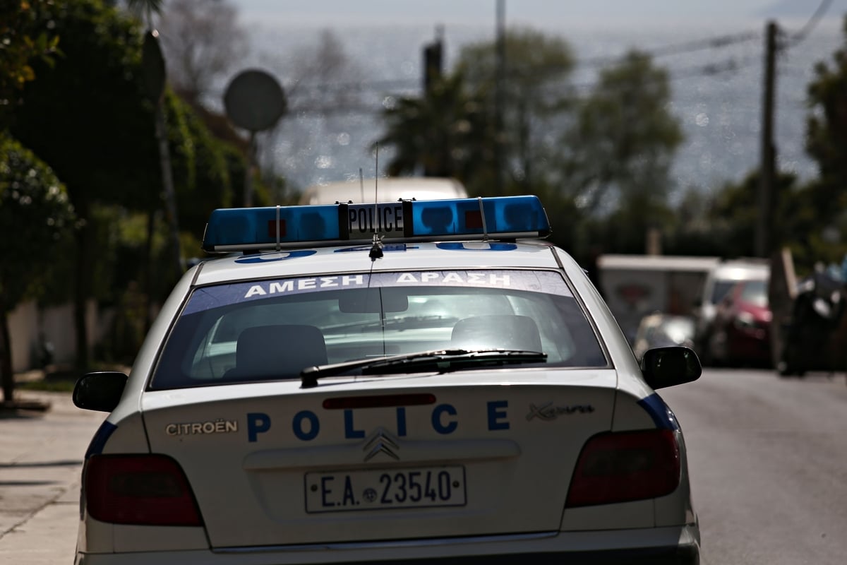 Πάτρα: Απέπειρασαν να αρπάξουν 16.000 ευρώ από ηλικιωμένο αλλά συνελήφθησαν